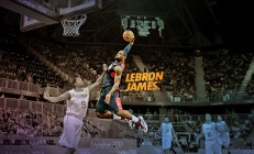 开云下载-沪上风暴，上海队淘汰赛力克鹈鹕，切特年度焦点之战接管全场