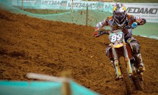 开云体育官网-赛道与球场的交响，F1争冠焦点战与开拓者节奏掌控篮网的双重奏