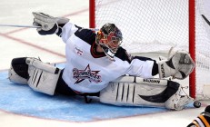 开云体育APP下载-赛道上的悬殊对决，阿隆索驾驭阿斯顿马丁碾压哈斯车队的关键制胜