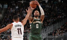 开云体育入口-开拓者大胜骑士，利拉德砍下37分，单场12三分的简单介绍