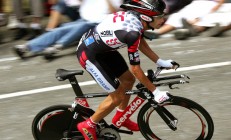 开云体育直播-硬仗之王杰伦格林，快船压哨绝杀背后的上海队试炼