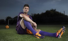 开云官方app入口-艺术与钢铁的碰撞，佛罗伦萨的战术枷锁与加维的决赛觉醒