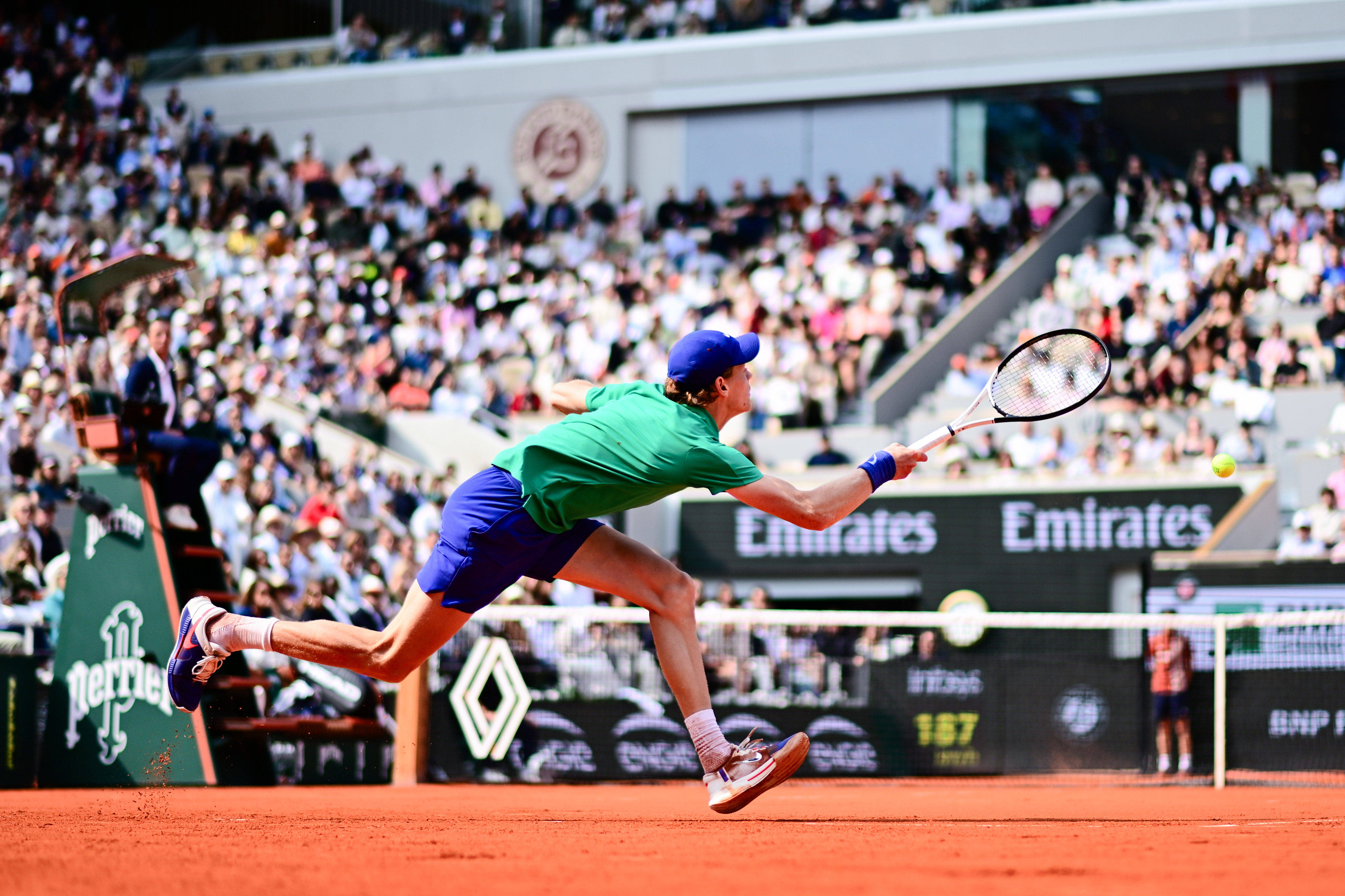 德国网球队轻取意大利网球队，阿尔卡拉斯制霸全场的简单介绍