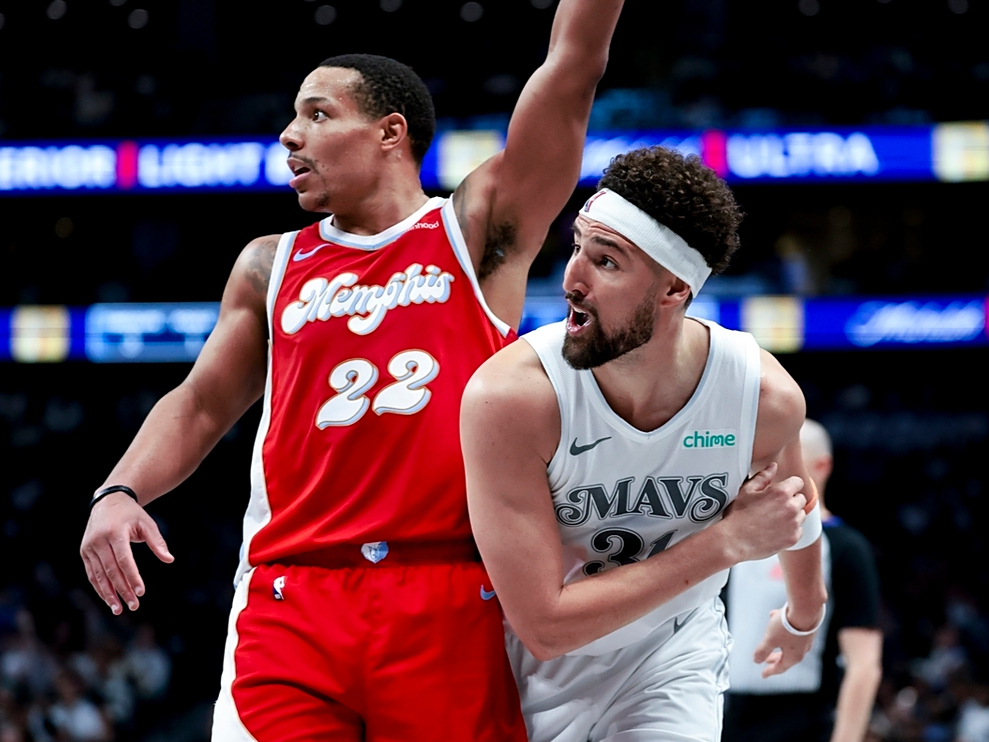 关于独行侠大将受伤，球队备战受挫的信息