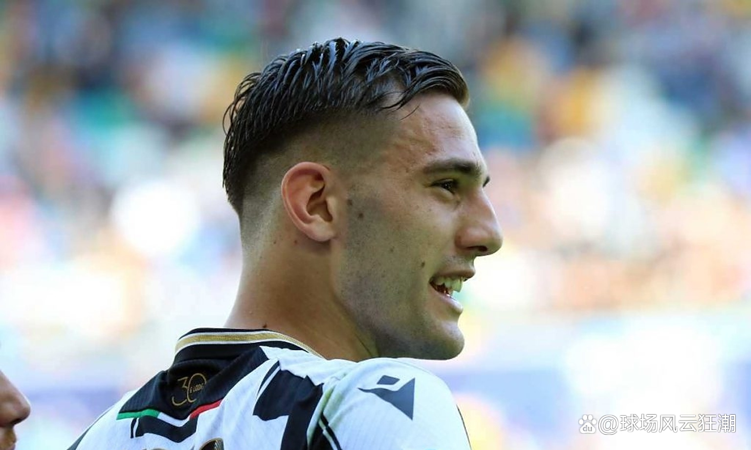 关于那不勒斯前锋荣膺联赛最佳，成为关注焦点的信息