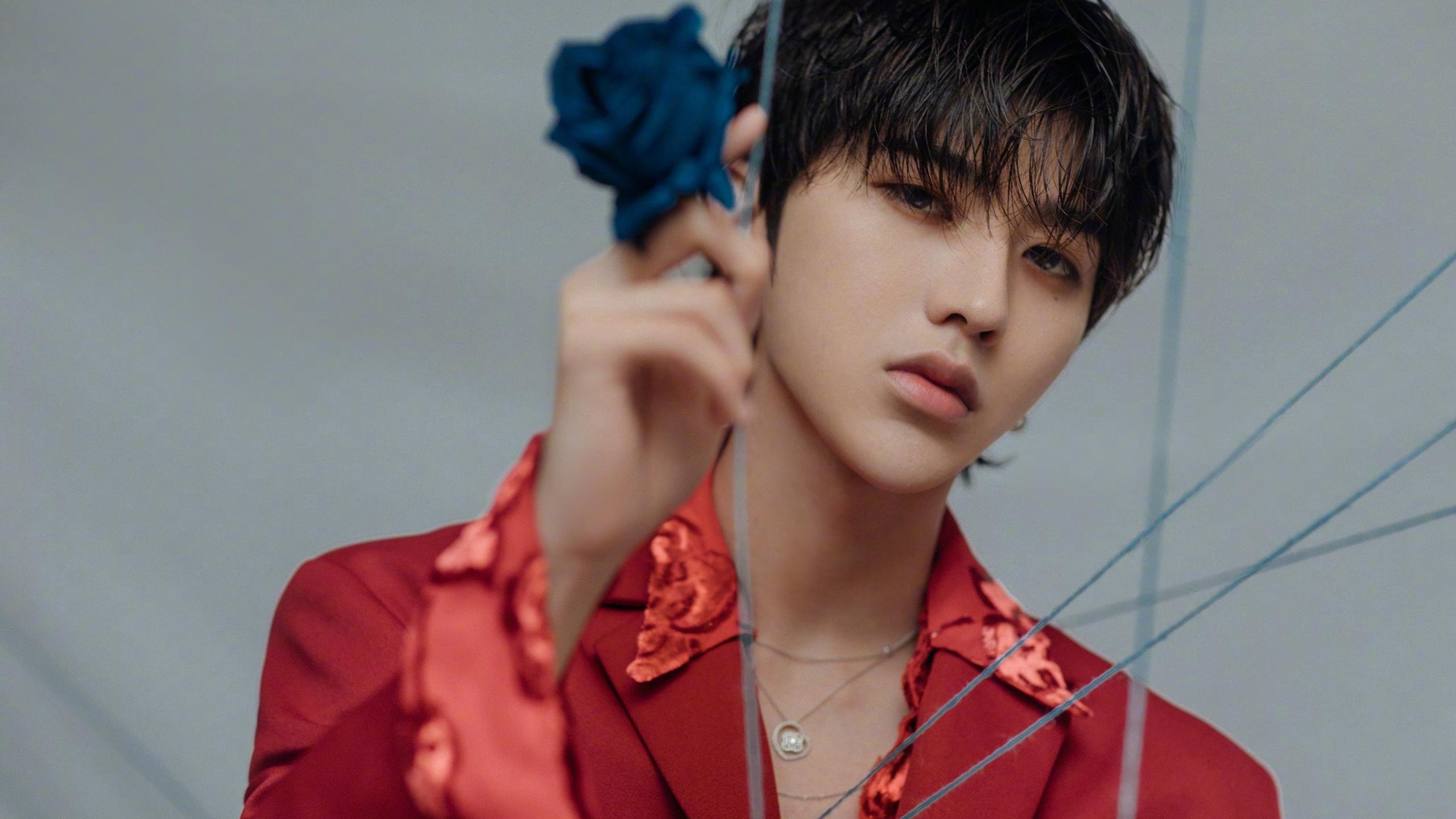 广厦队对阵篮网,西亚卡姆防守端锁死对手,展现顶级锋线统治力