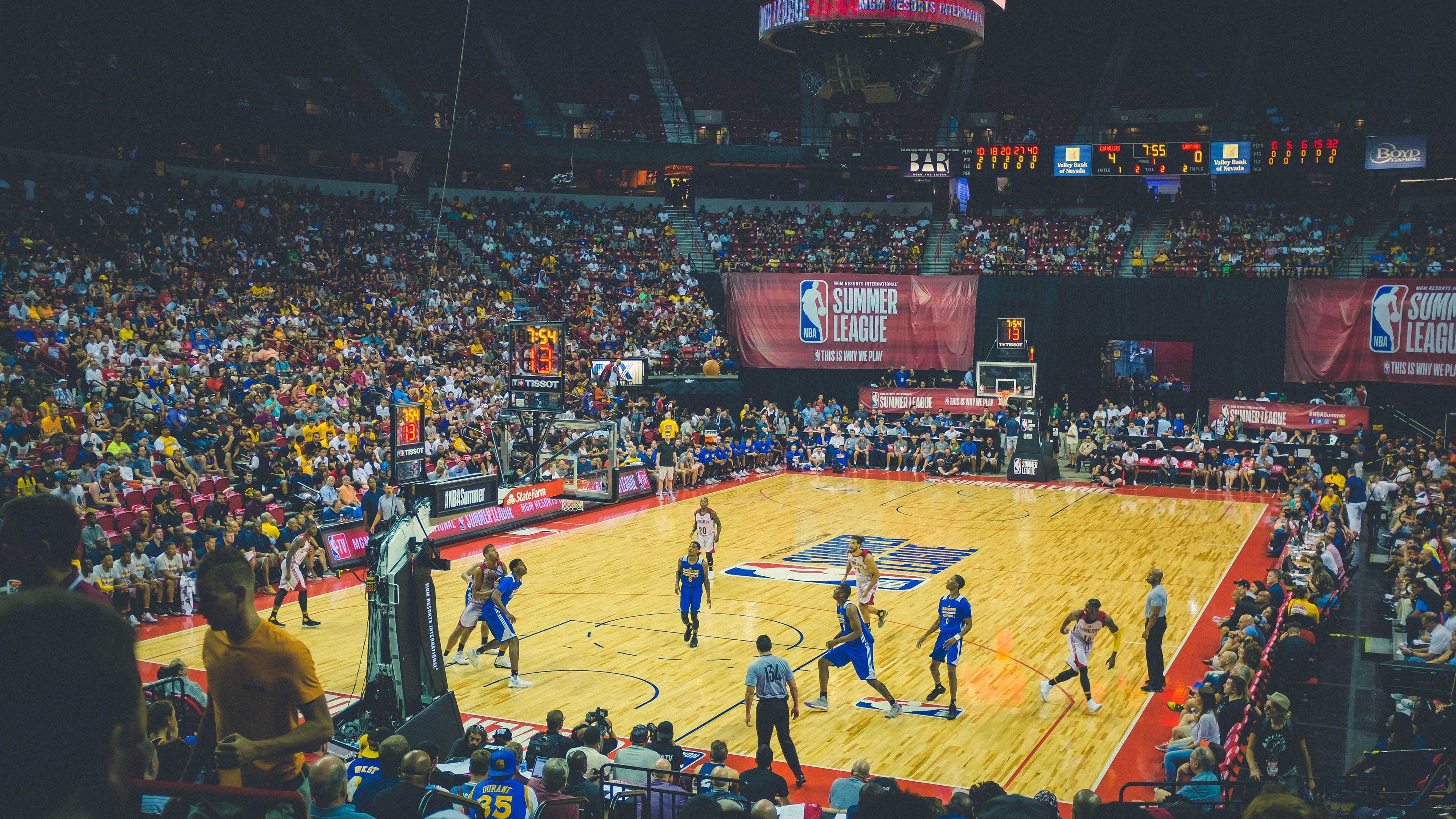 尼斯节奏掌控法国，阿坎吉在季后赛抢七接管比赛